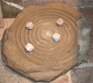 Bodenstein einer Kugelmühle © Marmormuseum Adnet